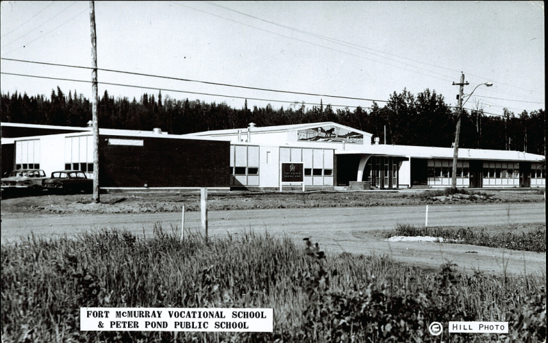 Postcard 12194 Canadian Post Card Co. Ltd, Fort McMurray Vocational